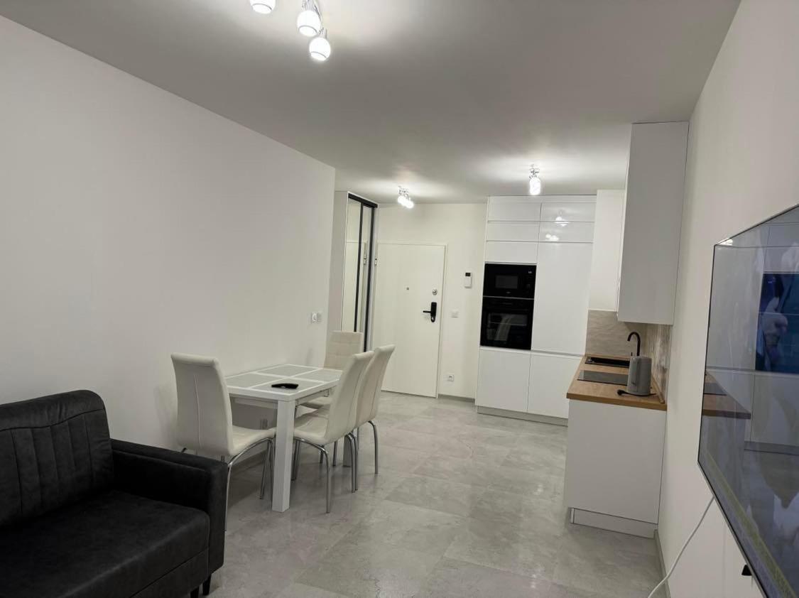 Janickiego 166 Apartment